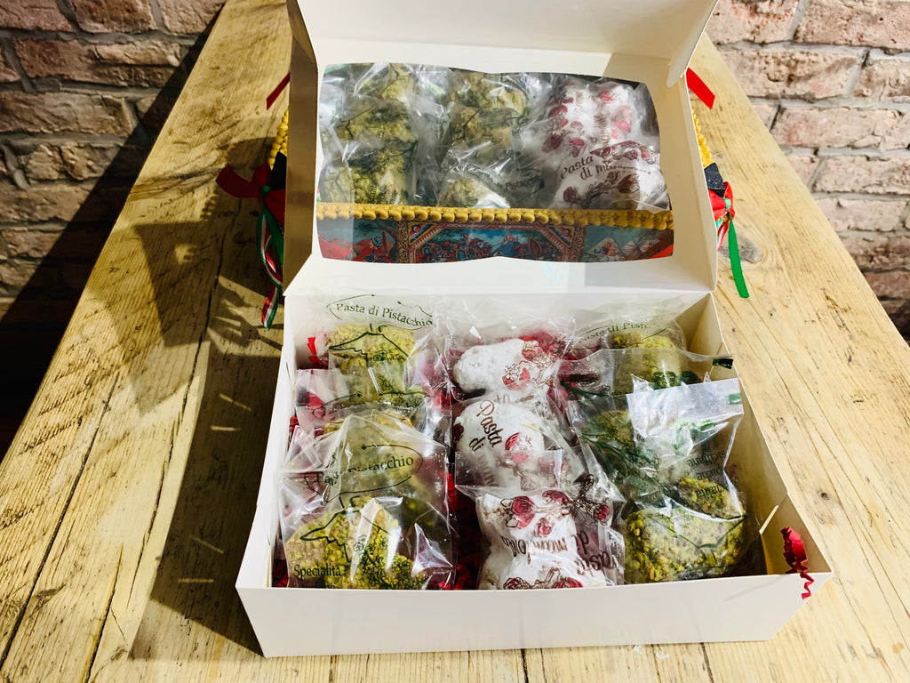 BOX Paste di Mandorla and Pistachio (Vegetarian)